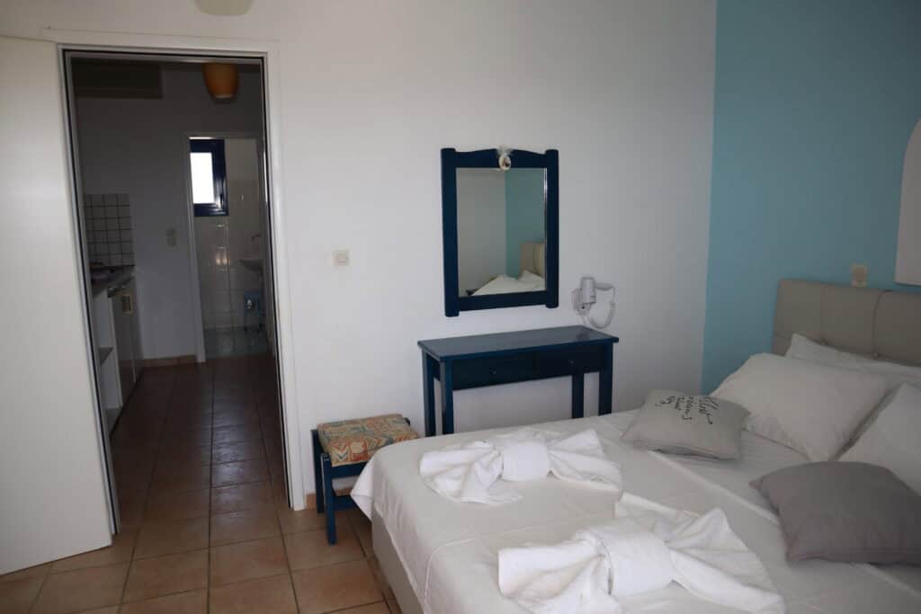 Double bed bedroom in Aegean Grand Apartment Ambelas Paros