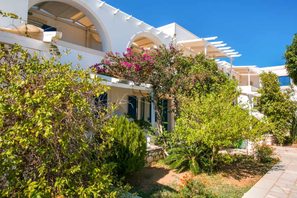 Garden and exterior view of Fyrogenis Palace in Ambelas, Paros