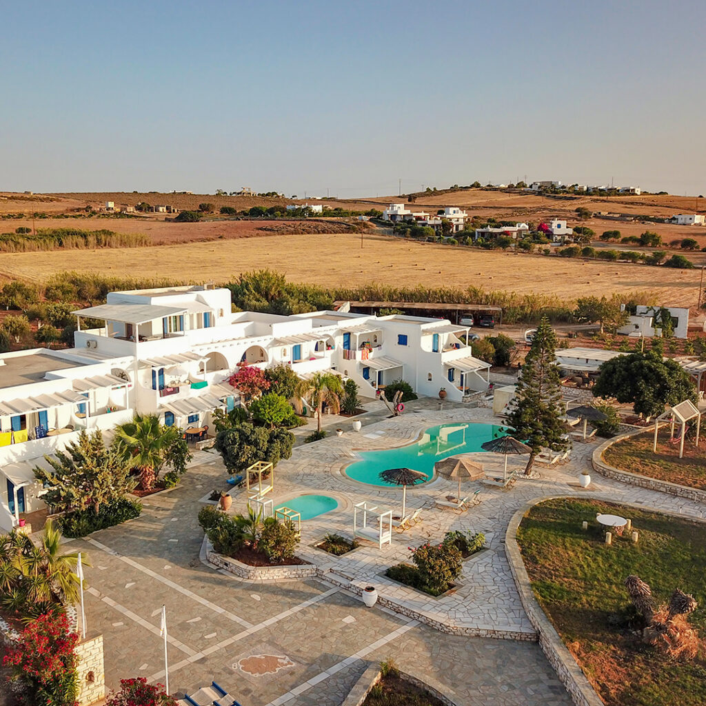 Ambelas Paros location near Naoussa